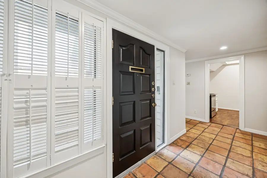 6742 E Northwest Highway, Dallas, TX 75231 - #3