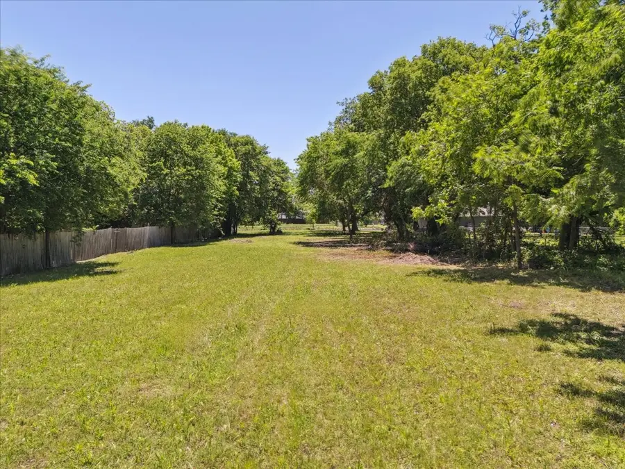 325 E Belt Line Road, Wilmer, TX 75172 - #2