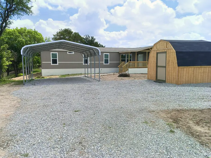660 Woodhaven Drive, Springtown, TX 76082 - #2