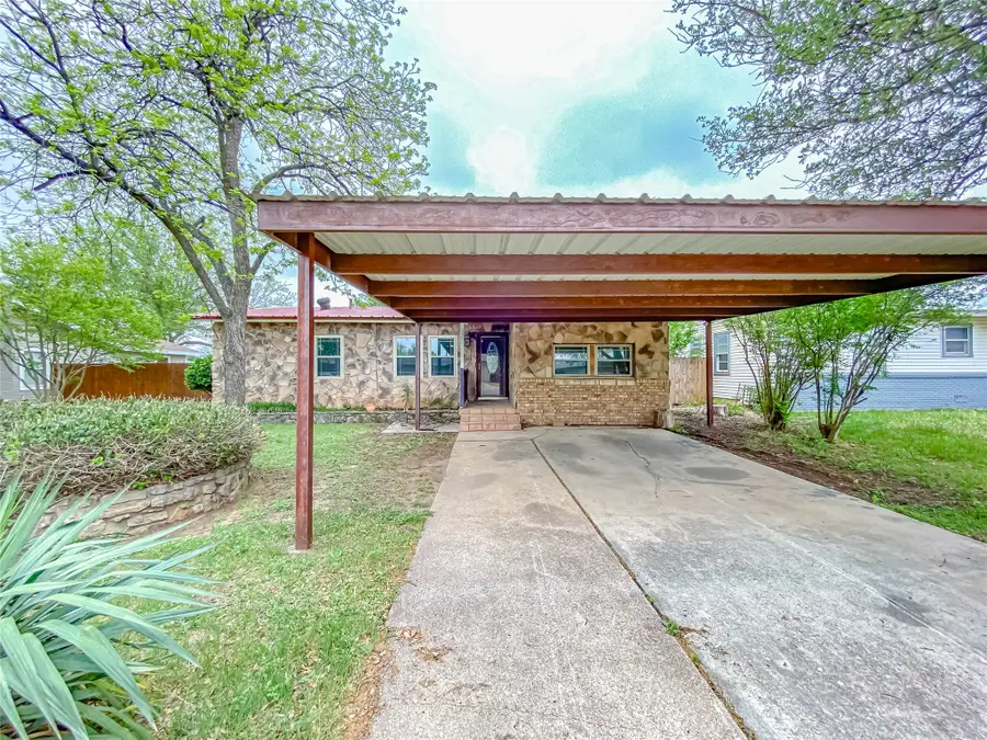 1449 S 18th Street, Abilene, TX 79602 - #2