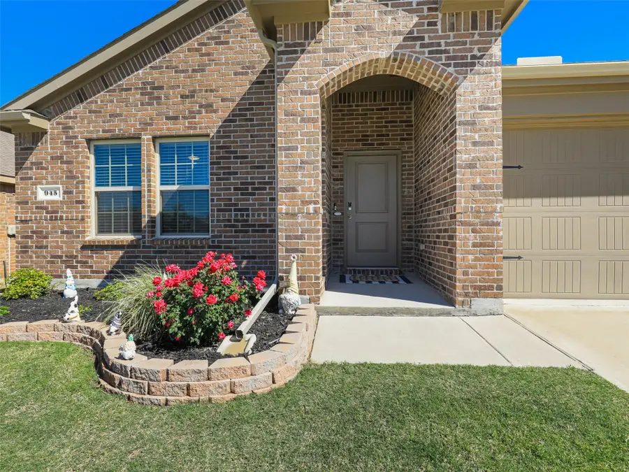 945 English Drive, Aubrey, TX 76227 - #2