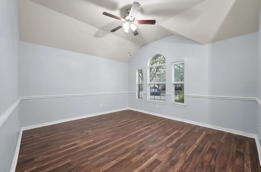 915 Seider Lane, Grand Prairie, TX 75052 - #2