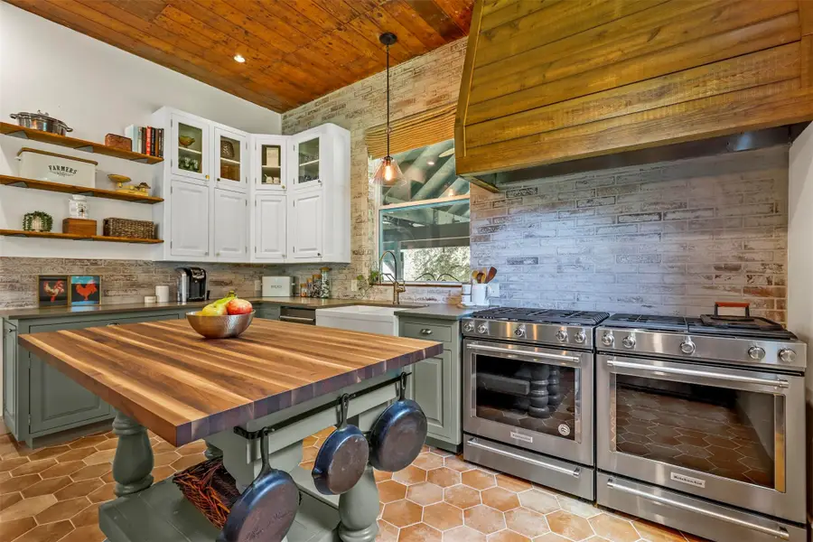 115 N 1st Street, Midlothian, TX 76065 - #3