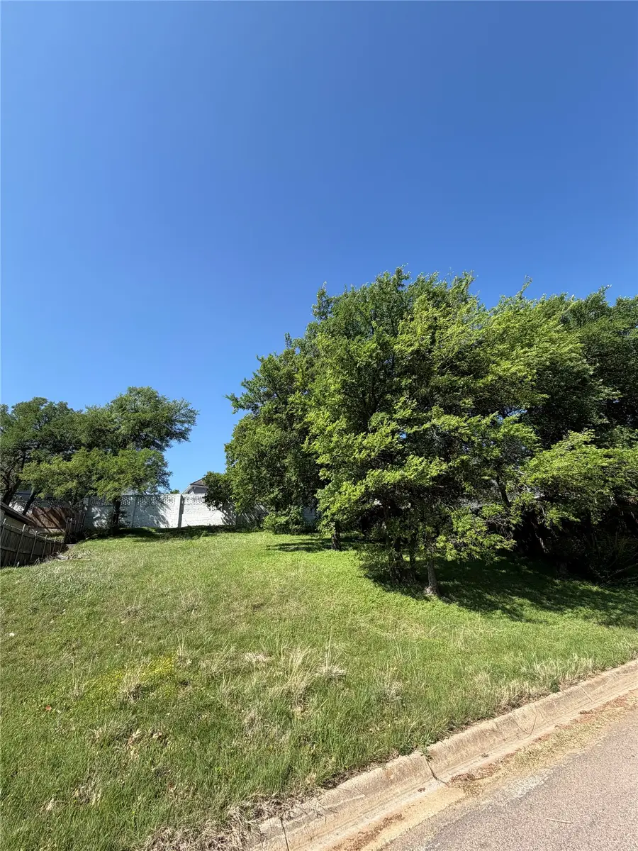 844 Newport Road, Fort Worth, TX 76120 - #2
