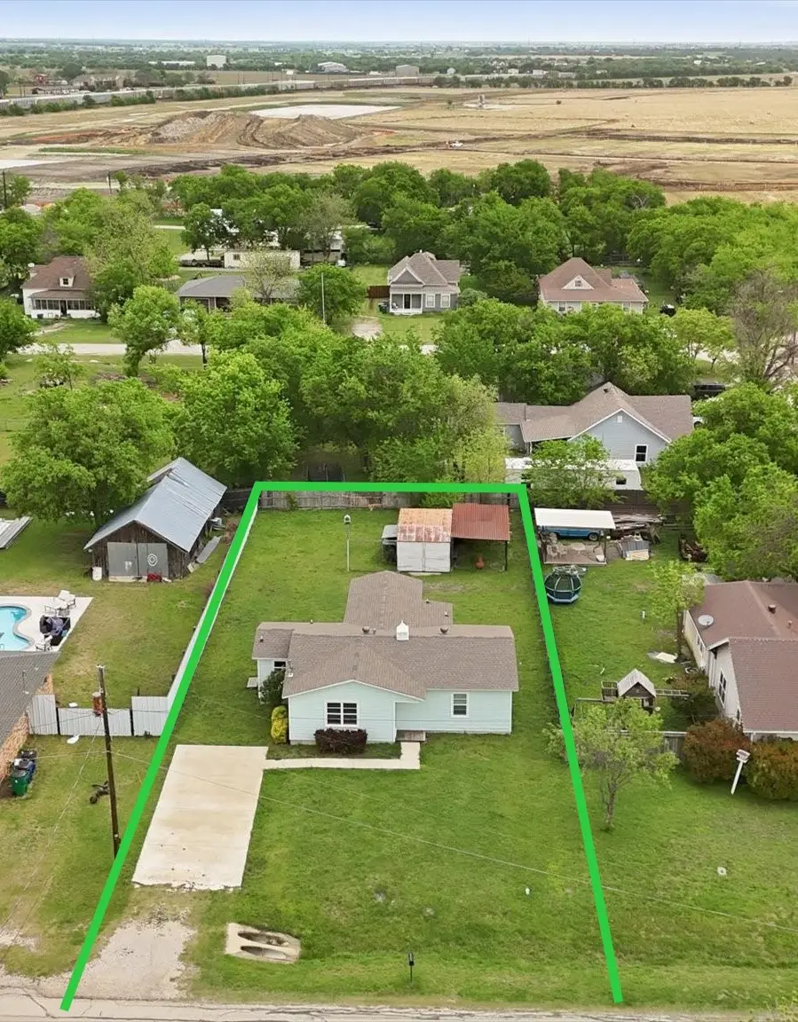 204 E Bailey Street, Ponder, TX 76259 - #2