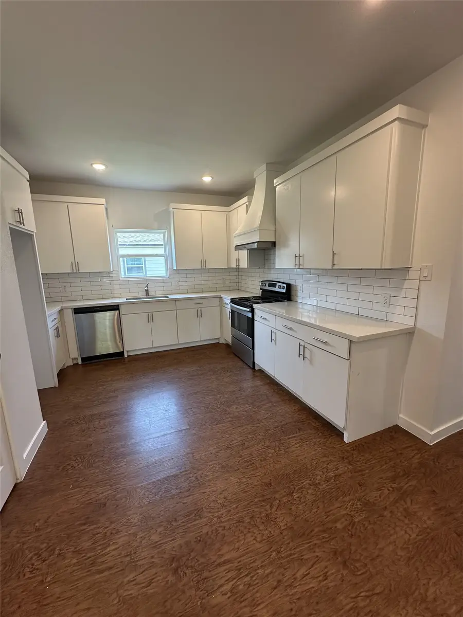 817 E Jefferson Street, Sulphur Springs, TX 75482 - #3