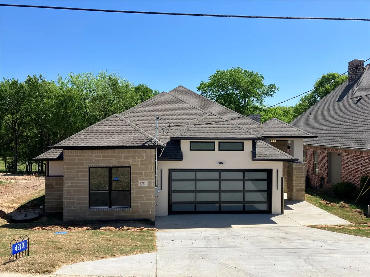 42101 Crooked Stick Drive, Whitney, TX 76692 - #1