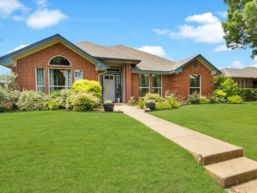 806 Red Oak Drive, Lewisville, TX 75067 - #2