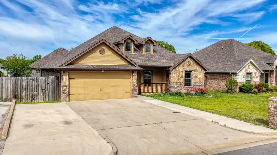 1207 Butterfield Street, Bridgeport, TX 76426 - #2