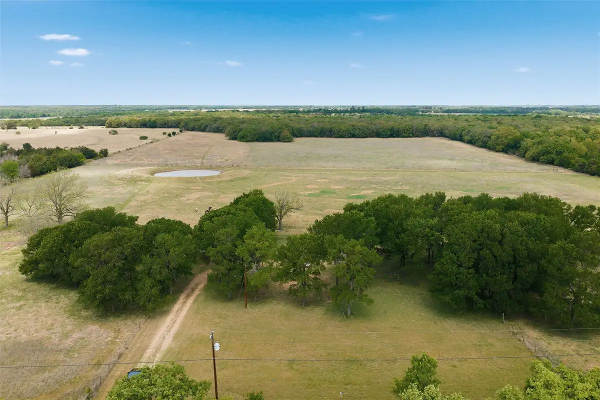 552 W White Oak Road, West, TX 76691 - #1