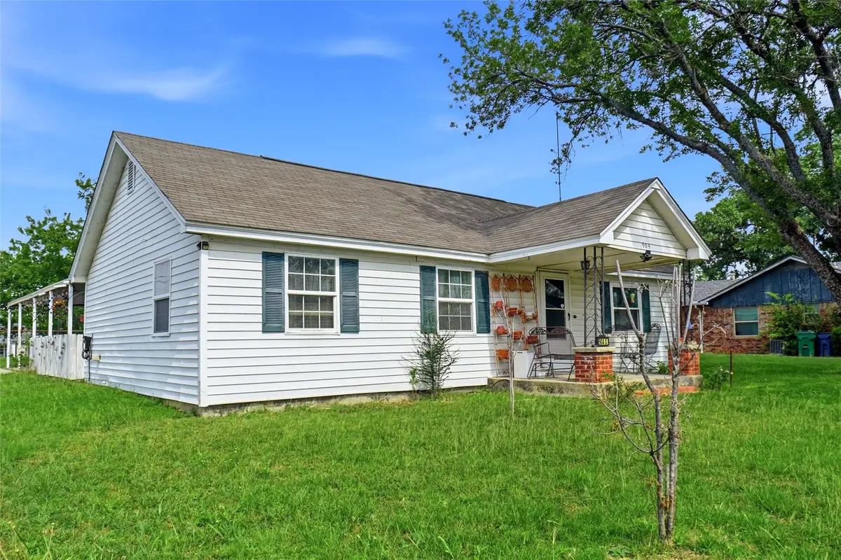 904 S Perrin Street, Decatur, TX 76234 - #1