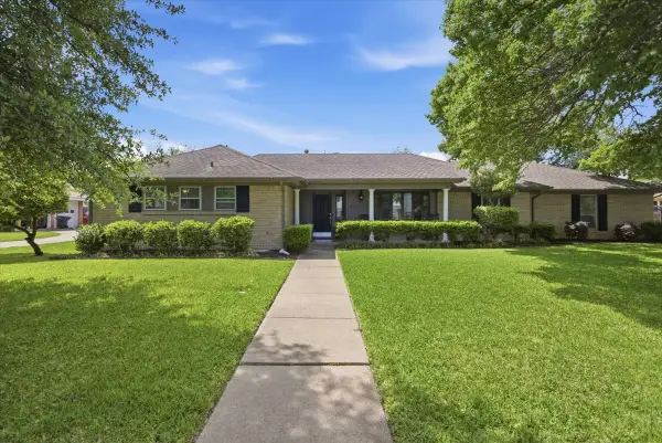 4321 Selkirk Drive W, Fort Worth, TX 76109