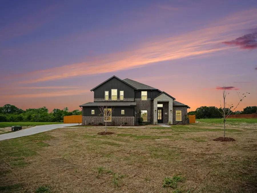 979 Beaverbrook Lane, Desoto, TX 75115 - #2