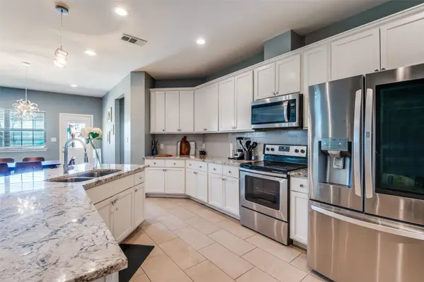 2723 Pike Drive, Lancaster, TX 75134