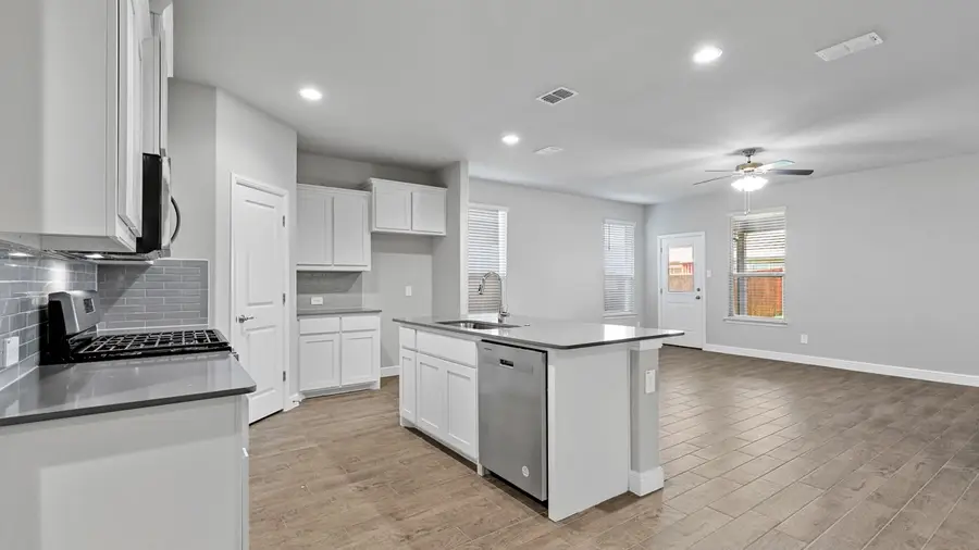 15924 Stableford Road, Justin Roanoke, TX 76247 - #3
