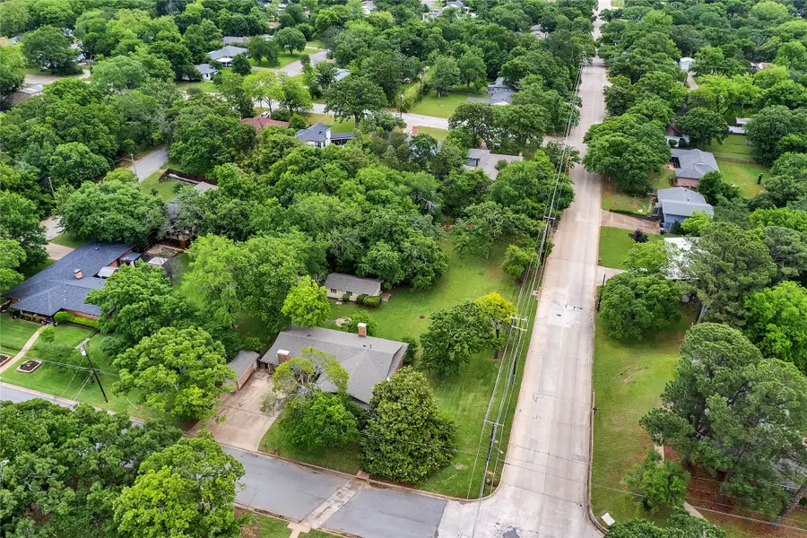 930 S Maurice Avenue, Denison, TX 75020 - #2