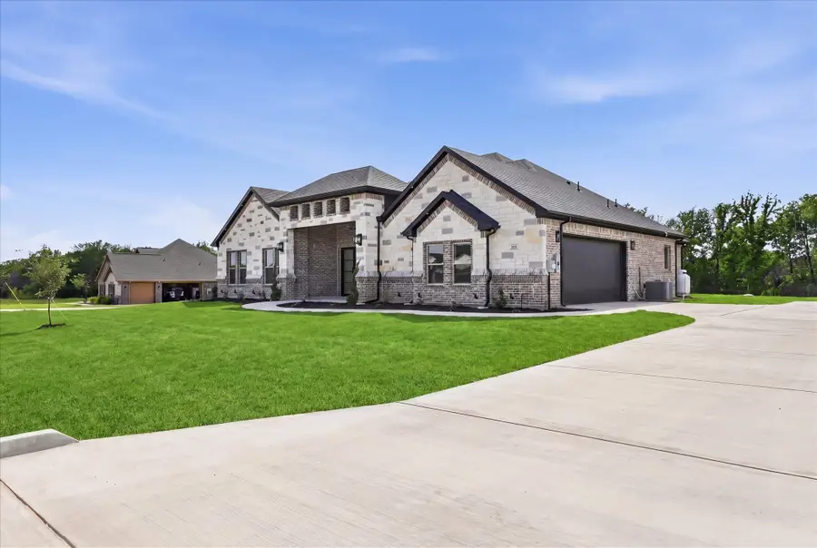 182 Briar Patch Road, Boyd, TX 76023 - #2
