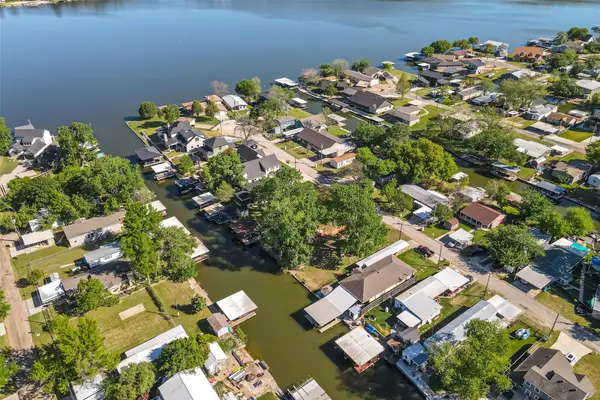 3410 Tahitian Court, Granbury, TX 76048