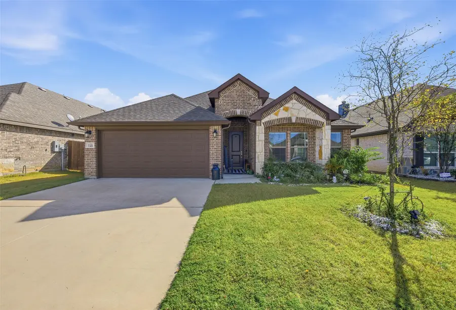 725 Sandy Chip Trail, Fort Worth, TX 76108 - #2