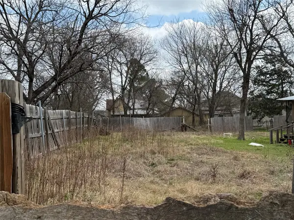 2915 Walnut Street, Greenville, TX 75401