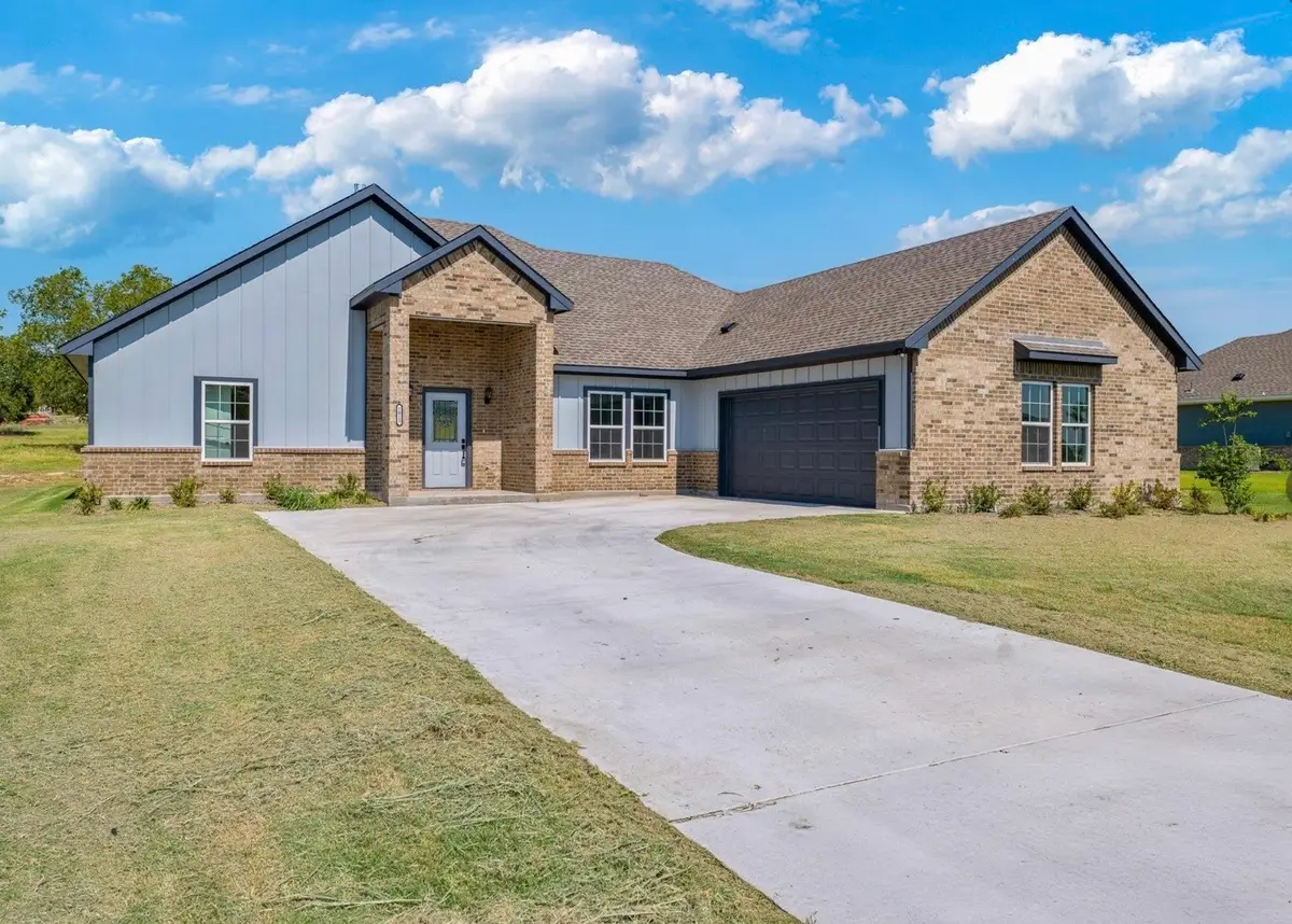 1013 Don Eve Court, Azle, TX 76020 - #1