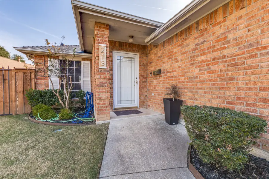 218 Streamside Drive, Desoto, TX 75115 - #3