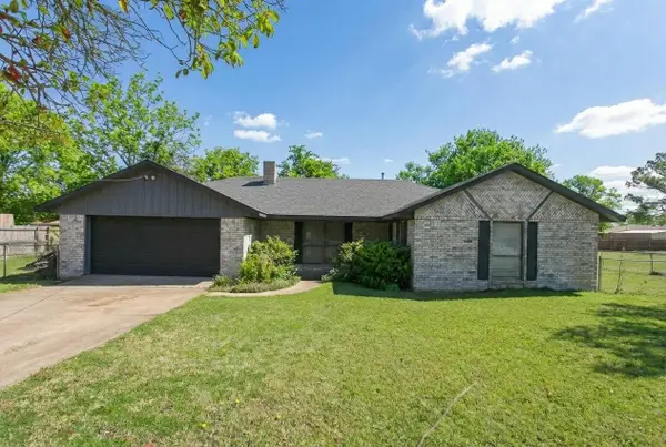 308 E Cottonwood Street, Leonard, TX 75452