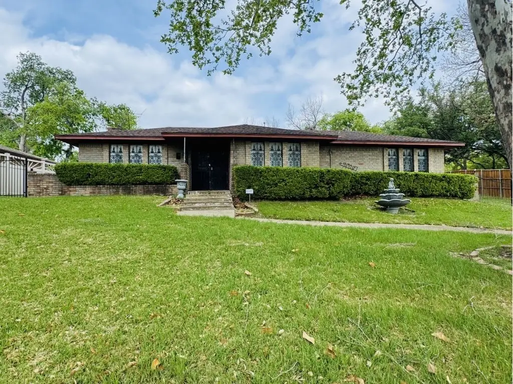 2047 Argyle Avenue, Dallas, TX 75203 - #1