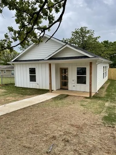 730 E Woodard Street, Denison, TX 75021 - #1