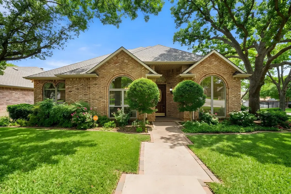 5200 Independence Avenue, Arlington, TX 76017 - #1