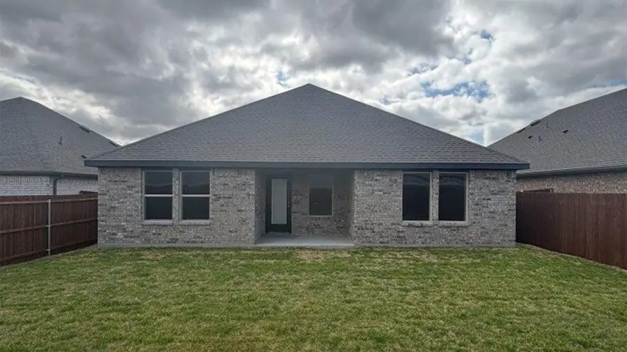 1006 Barton Drive, Ennis, TX 75119 - #3