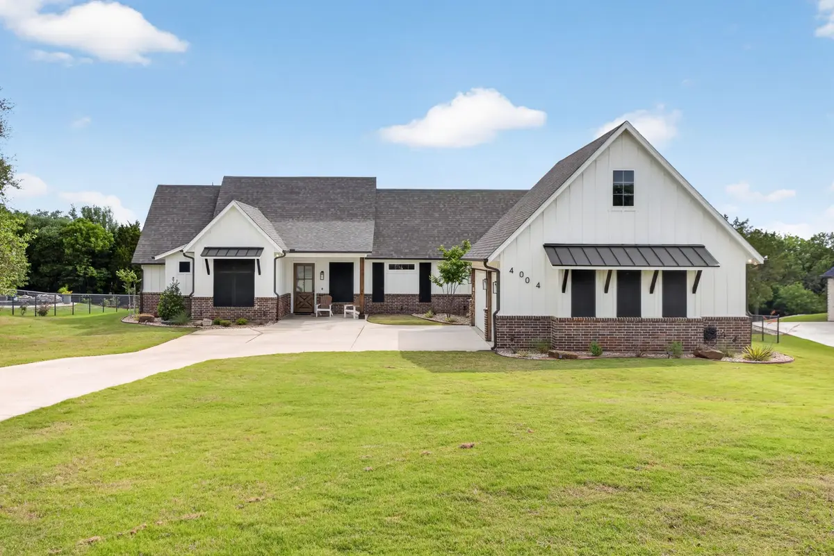4004 Legend Trail, Granbury, TX 76049 - #1