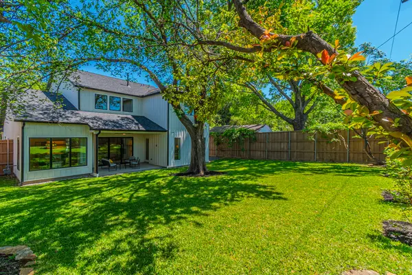 8749 Rexford Drive, Dallas, TX 75209