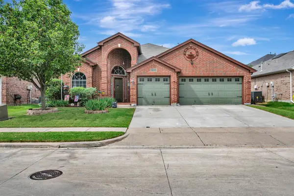 2872 Spotted Owl Drive, Fort Worth, TX 76244