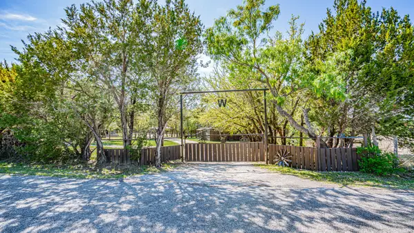 2200 Glenn Cemetery Road, Tolar, TX 76476