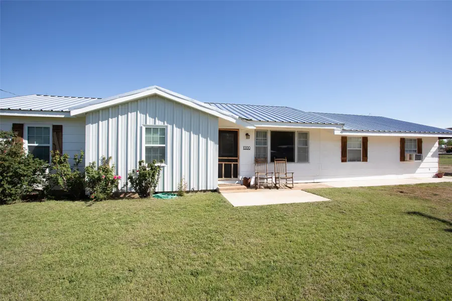 1000 Broadway, Newcastle, TX 76372 - #2