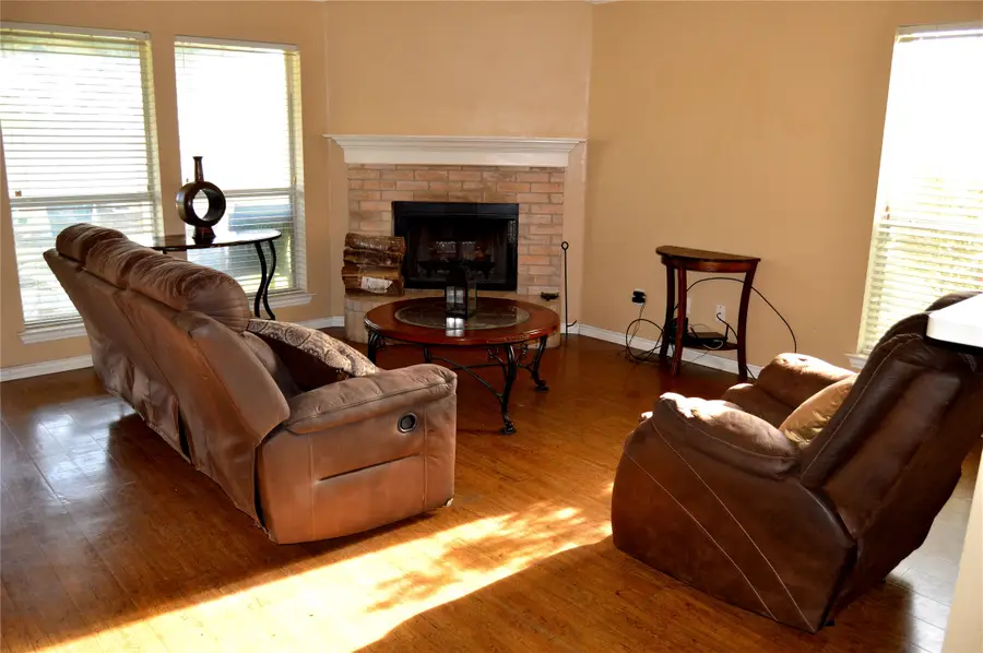 100 Lipan Street, Greenville, TX 75402 - #3