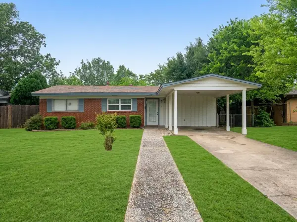 1403 Beacon Hill Drive, Irving, TX 75061