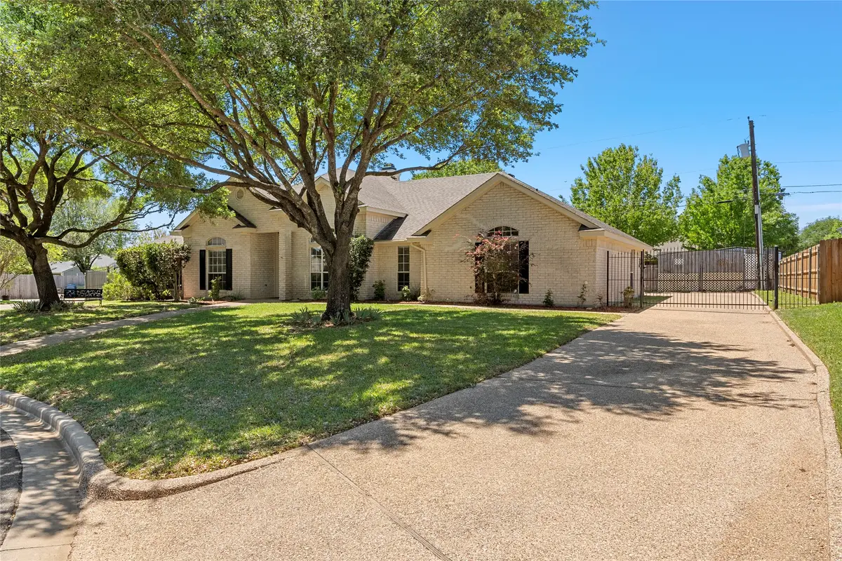 1209 Stonehill Circle, Hewitt, TX 76643 - #1