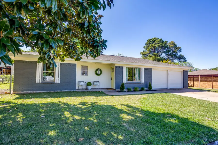 104 Thomas Street, Joshua, TX 76058 - #3