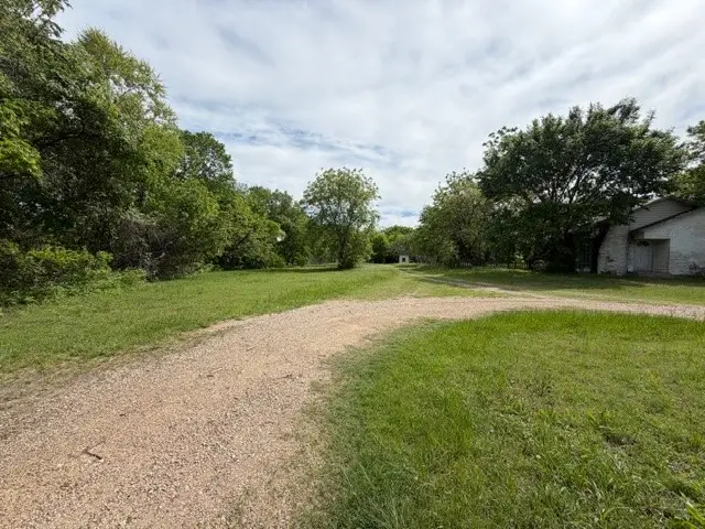 2612 S Interstate 35 E, Lancaster, TX 75146 - #2