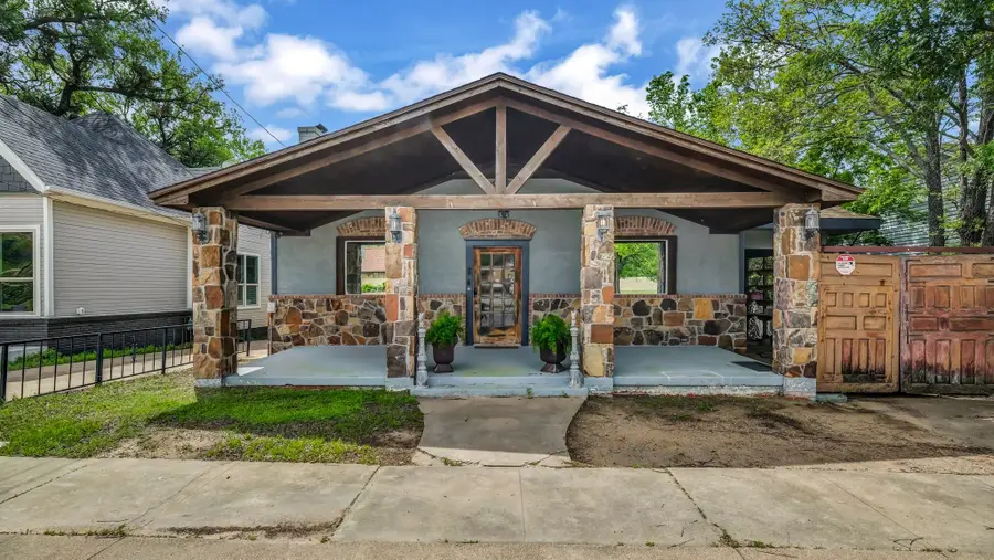 900 E Hubbard Street, Mineral Wells, TX 76067 - #2