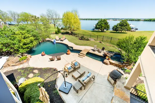 2210 Stone Hollow Drive, Rowlett, TX 75088