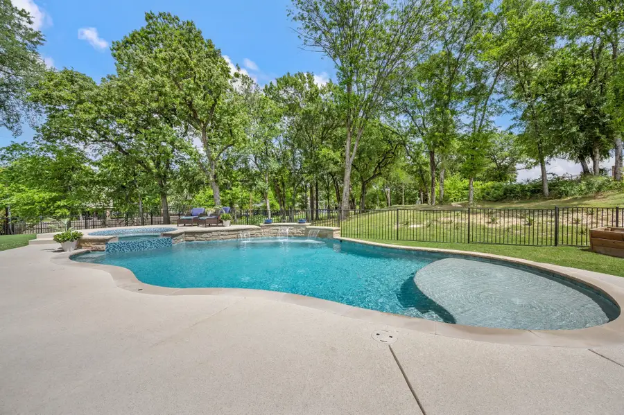 120 Riverbend Estates Drive, Fort Worth, TX 76112 - #2