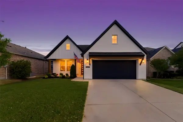 9920 Chaparral Pass, Fort Worth, TX 76126