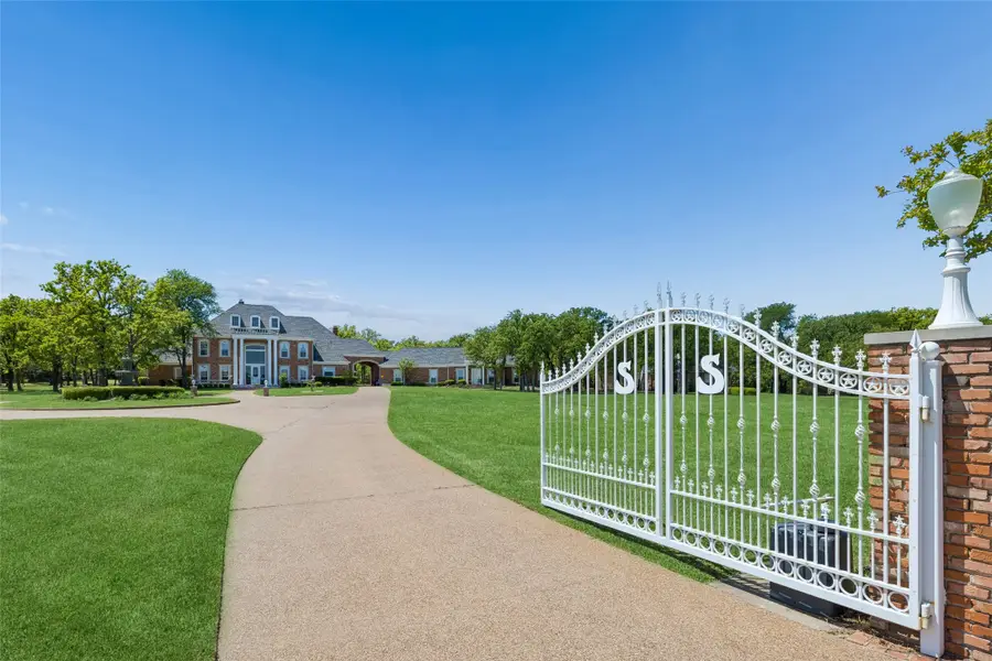 385 Meadow View Drive, Argyle, TX 76226 - #2