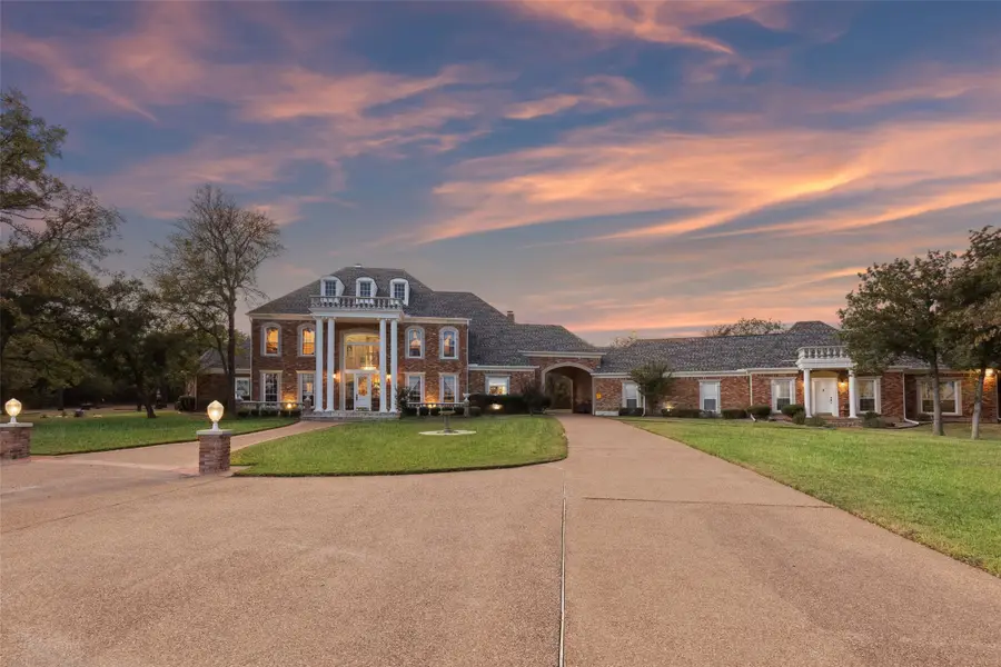 385 Meadow View Drive, Argyle, TX 76226 - #3