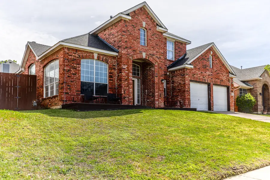 611 Laura Lane, Grand Prairie, TX 75052 - #3