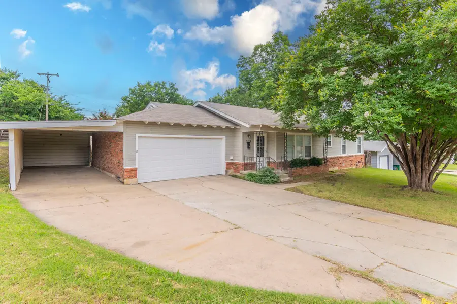 3128 Ray Drive, Haltom City, TX 76117 - #2