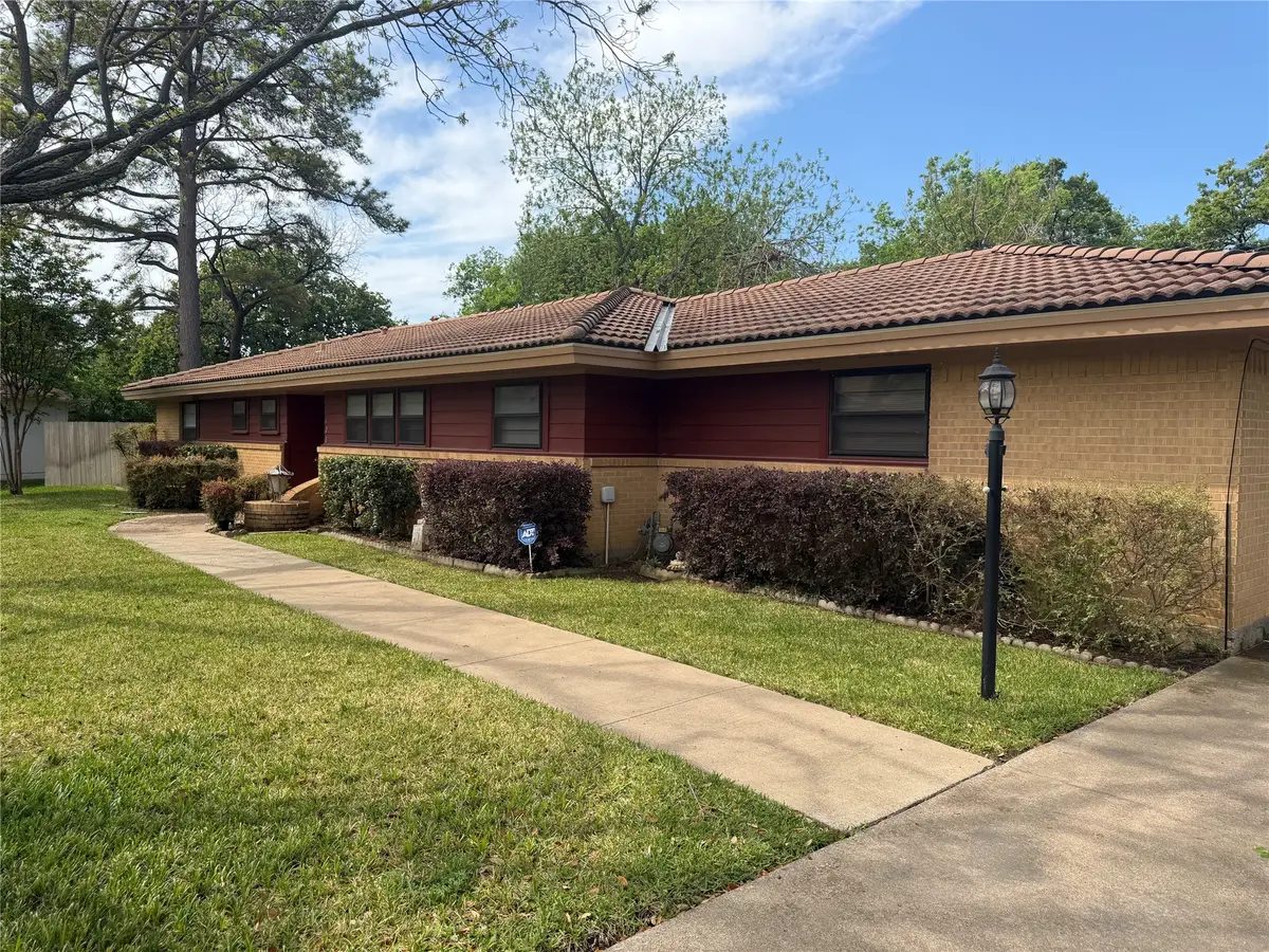 126 Sanders Place, Irving, TX 75062 - #1